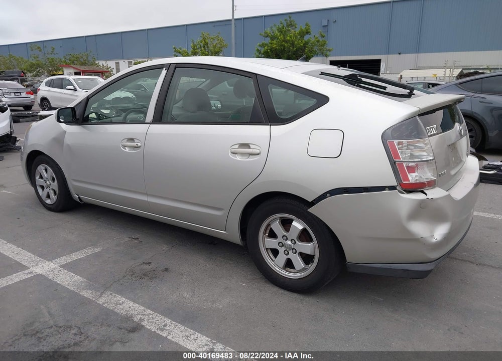 2005 TOYOTA PRIUS VIN: JTDKB20U053015685