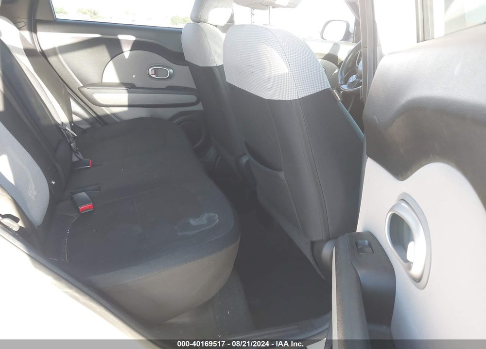 2014 KIA SOUL VIN: KNDJN2A21E7052382