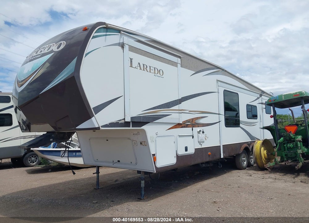 2014 LAREDO 335 VIN: 4YDF33522EE600572