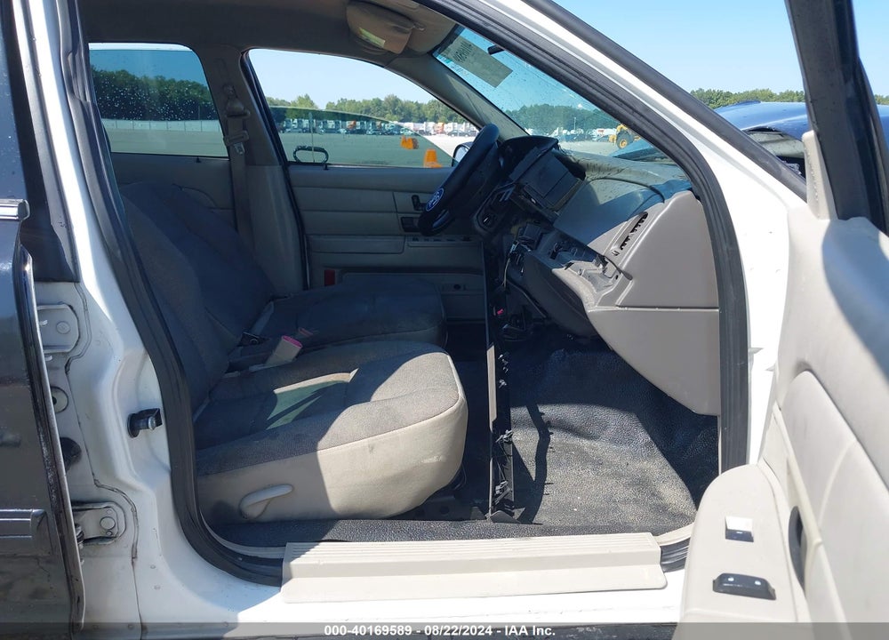 2011 FORD CROWN VICTORIA POLICE INTERCEPTOR VIN: 2FABP7BV0BX157155