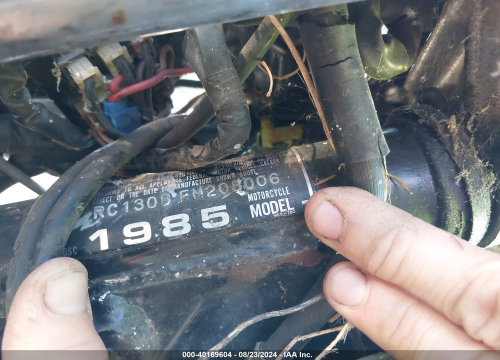1985 HONDA CB650 SC VIN: JH2RC1308FM208006
