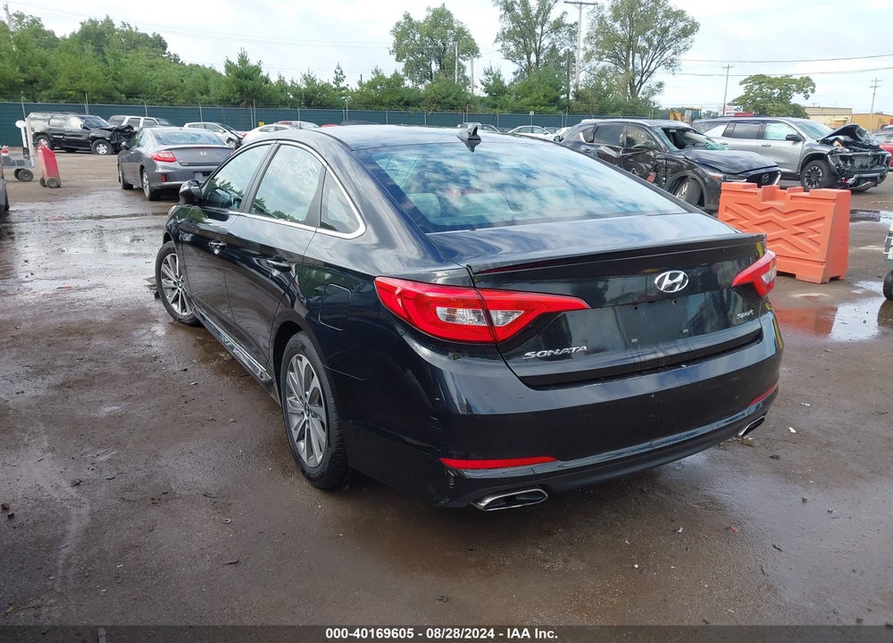 2015 HYUNDAI SONATA SPORT VIN: 5NPE34AF4FH079613