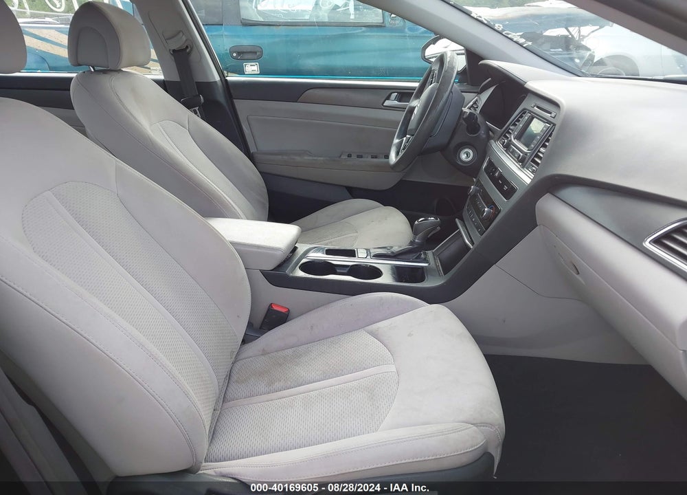 2015 HYUNDAI SONATA SPORT VIN: 5NPE34AF4FH079613