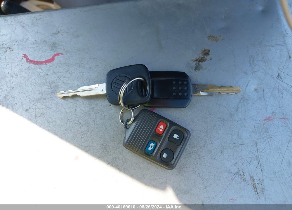 2001 MERCURY GRAND MARQUIS VIN: 2MEFM75WX1X699580