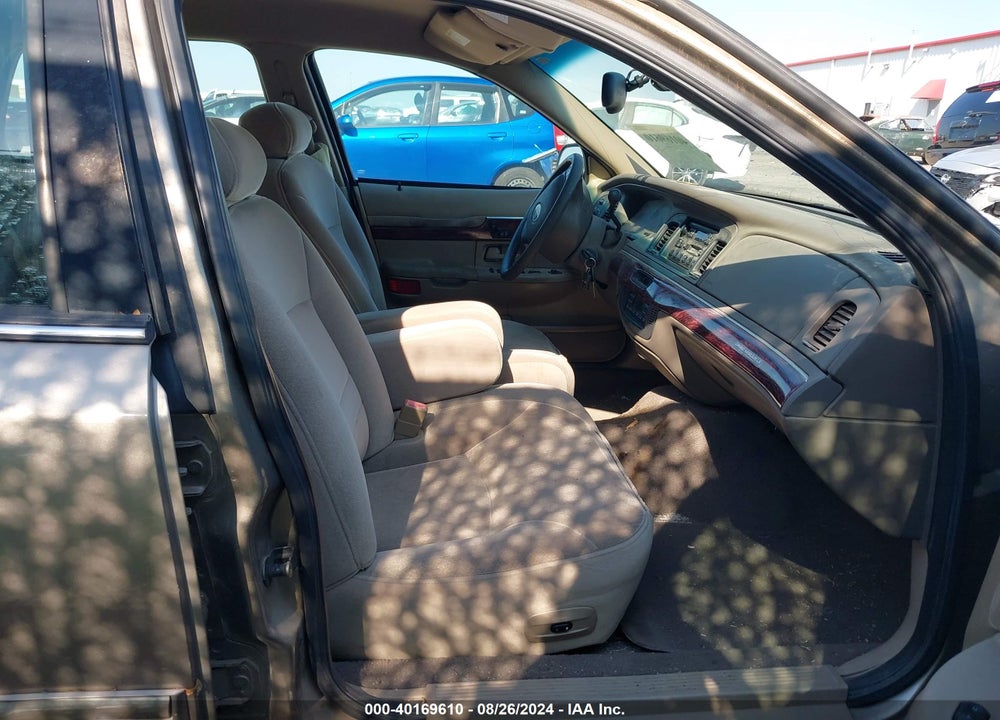 2001 MERCURY GRAND MARQUIS VIN: 2MEFM75WX1X699580