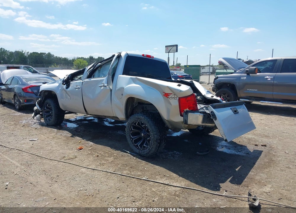 2011 GMC SIERRA 1500 SLT VIN: 3GTP2WE30BG400489