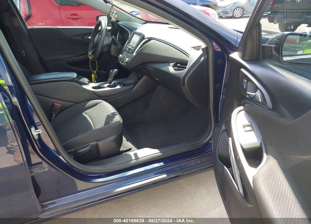 2017 CHEVROLET MALIBU 1LT VIN: 1G1ZE5ST4HF119619
