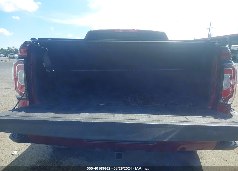 2017 GMC SIERRA 1500 SLT VIN: 3GTU2NEC5HG318215