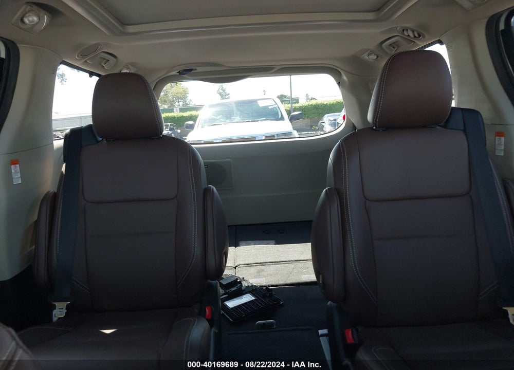 2017 TOYOTA SIENNA LIMITED 7 PASSENGER VIN: 5TDYZ3DC1HS878592
