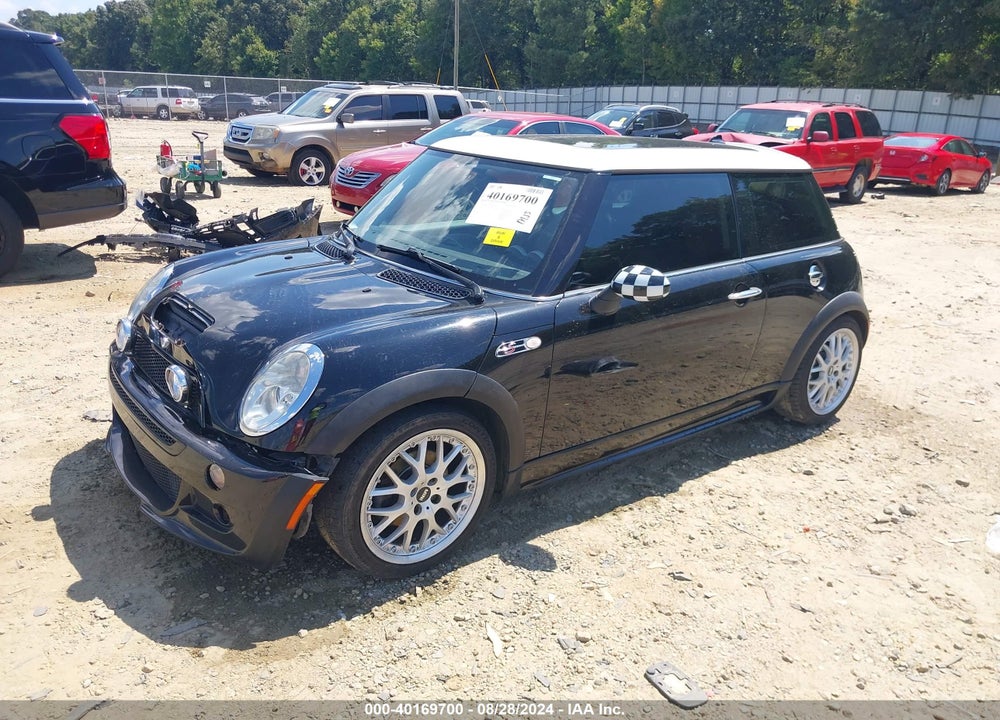 2003 MINI COOPER S VIN: WMWRE33493TD60136