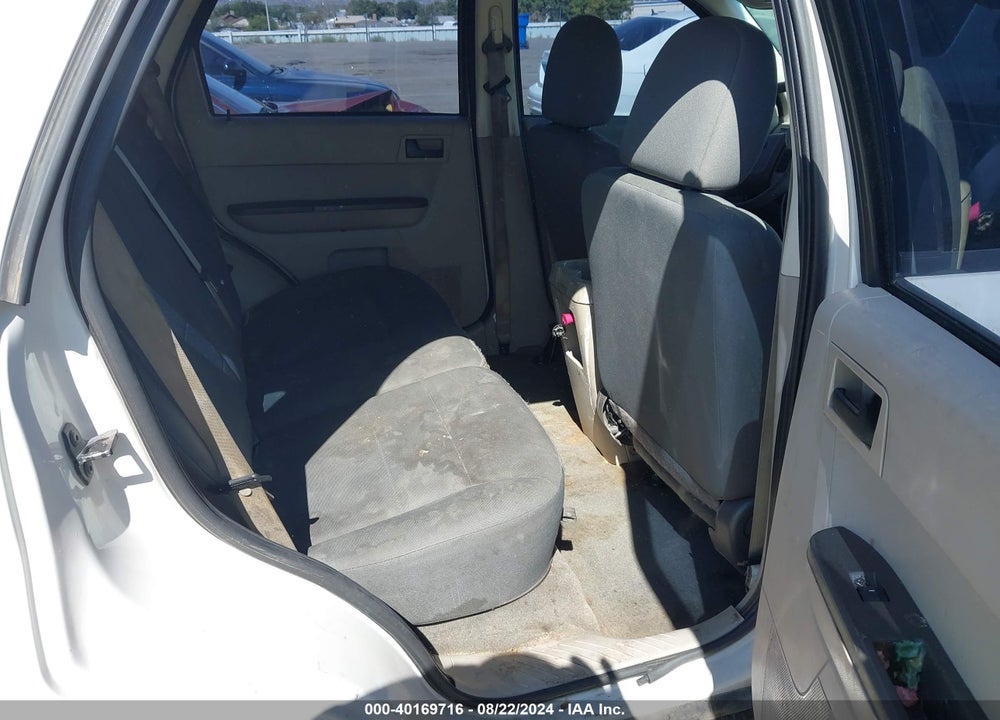 2009 FORD ESCAPE XLS VIN: 1FMCU02749KA20387