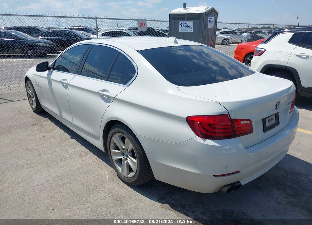 2013 BMW 528I VIN: WBAXG5C51DD228860