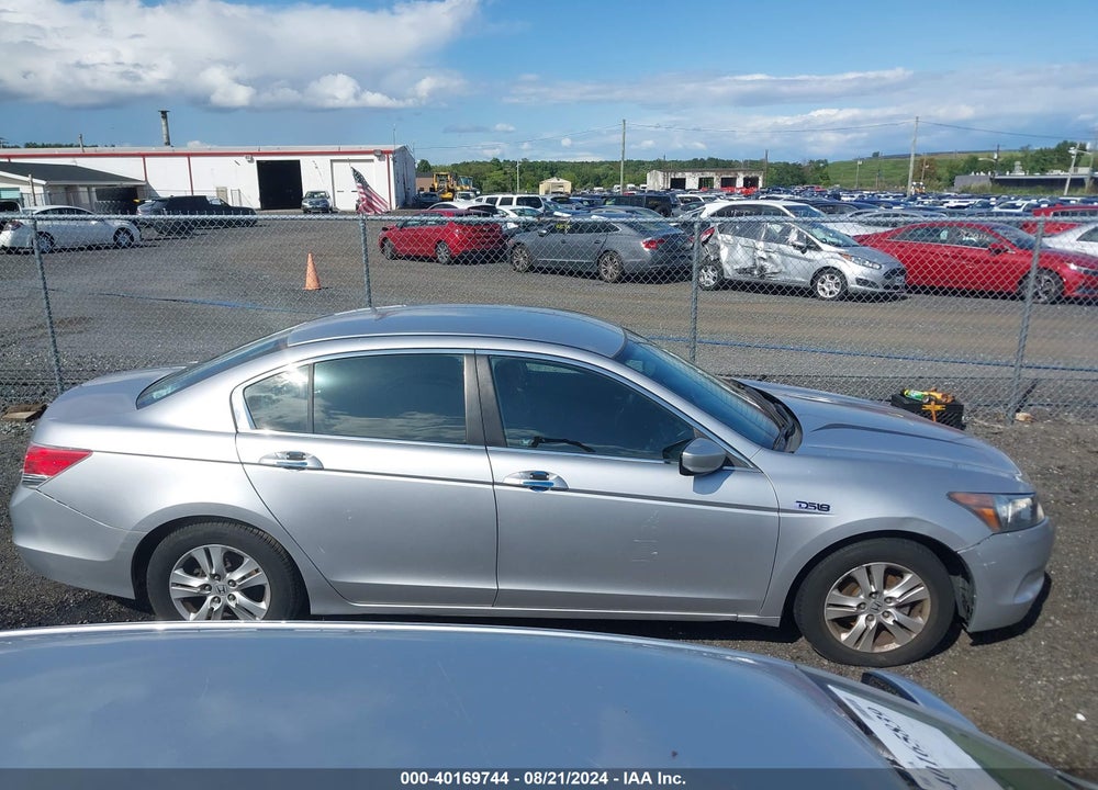 2010 HONDA ACCORD 2.4 LX-P VIN: 1HGCP2F45AA192883