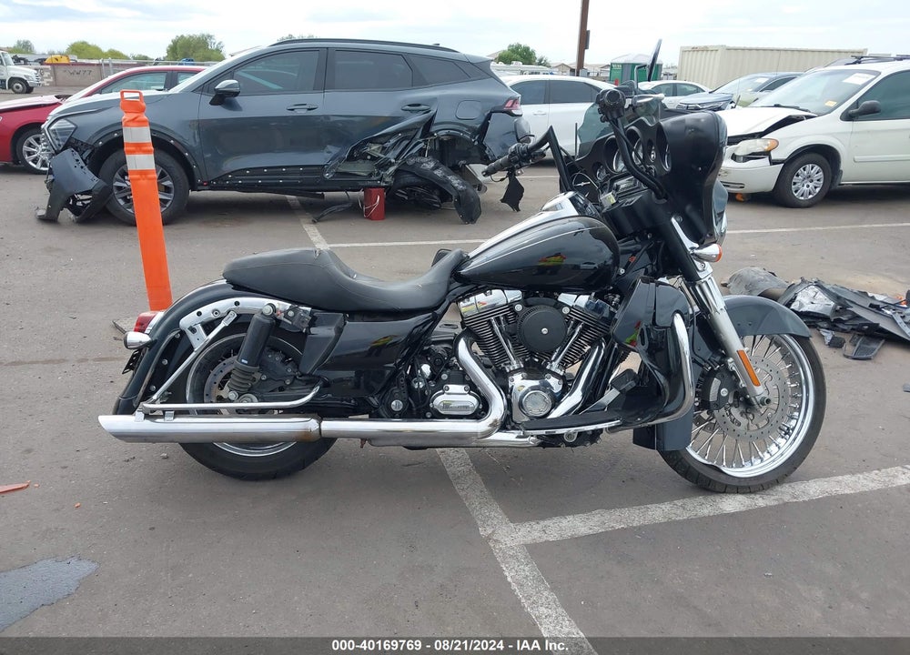 2009 HARLEY-DAVIDSON FLHX VIN: 1HD1KB4149Y644465