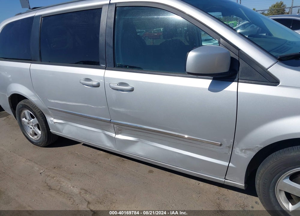 2010 DODGE GRAND CARAVAN SXT VIN: 2D4RN5D18AR130918