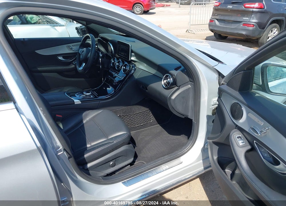 2018 MERCEDES-BENZ C 300 VIN: 55SWF4JB0JU235273