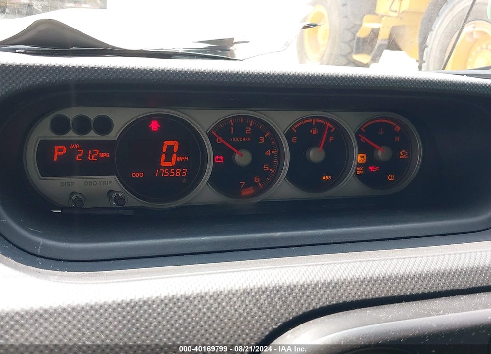 2010 SCION XB VIN: JTLZE4FE3A1102010