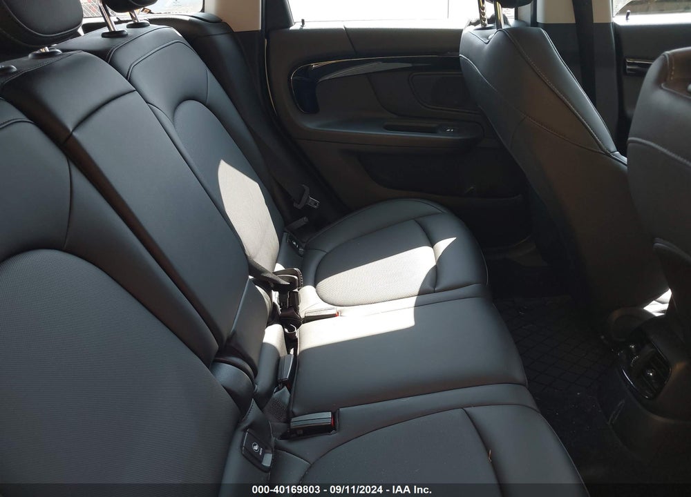 2019 MINI COUNTRYMAN COOPER S VIN: WMZYT5C55K3G93120