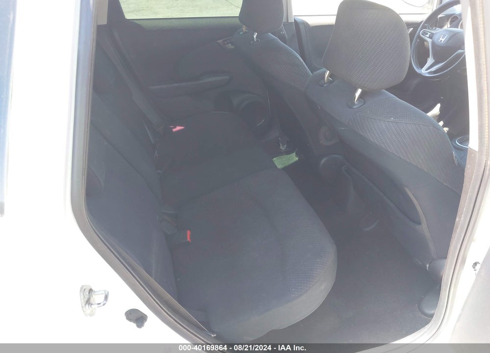 2013 HONDA FIT SPORT VIN: JHMGE8H58DC007411