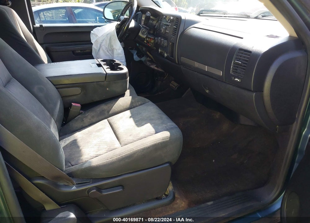 2011 CHEVROLET SILVERADO 1500 LT VIN: 1GCRKSEAXBZ154924