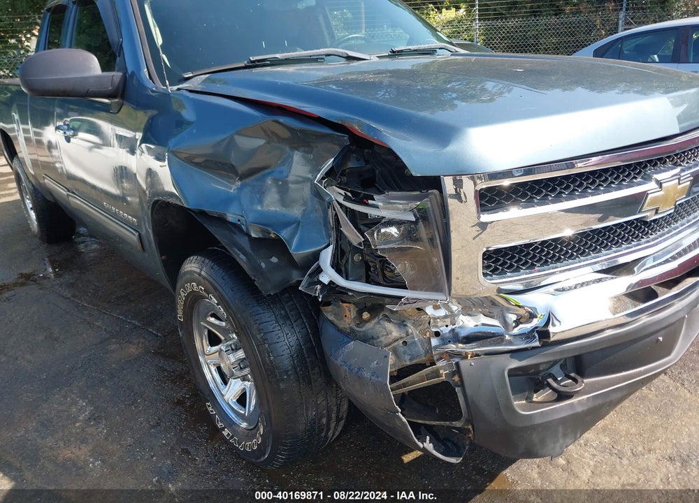 2011 CHEVROLET SILVERADO 1500 LT VIN: 1GCRKSEAXBZ154924