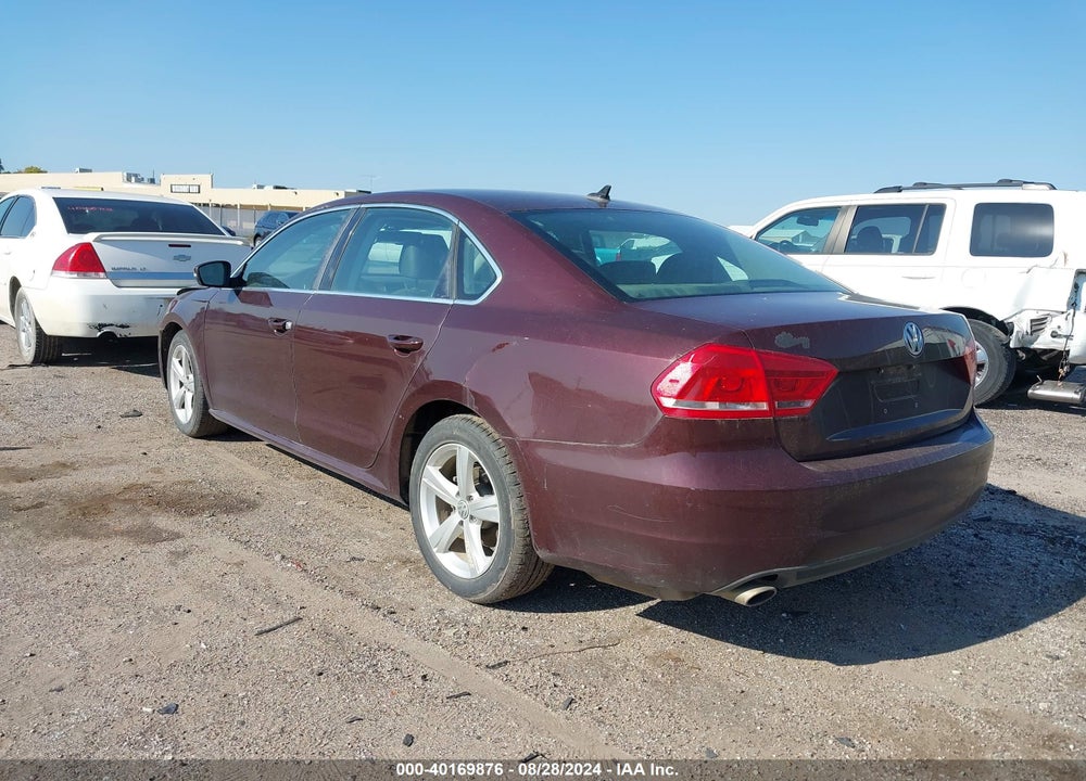 2013 VOLKSWAGEN PASSAT 2.5L SE VIN: 1VWBH7A33DC088255