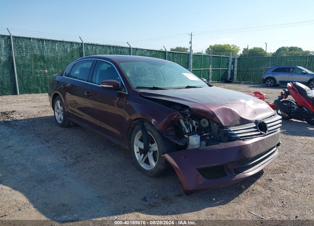 2013 VOLKSWAGEN PASSAT 2.5L SE VIN: 1VWBH7A33DC088255