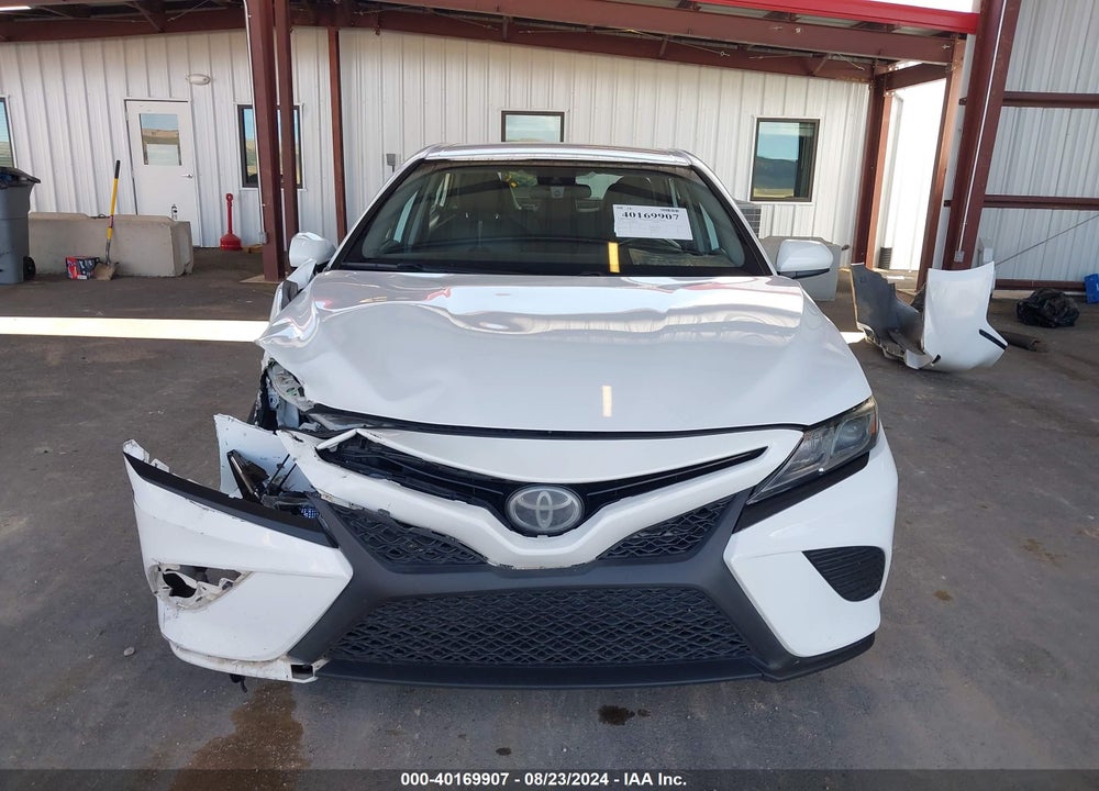 2019 TOYOTA CAMRY SE VIN: 4T1B11HK2KU743610