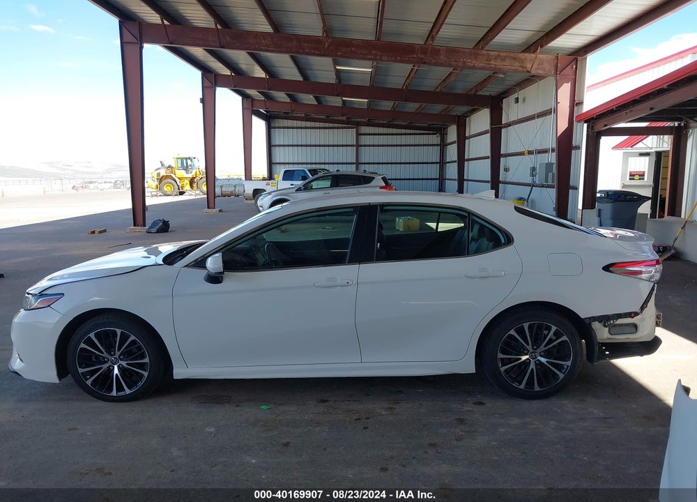 2019 TOYOTA CAMRY SE VIN: 4T1B11HK2KU743610