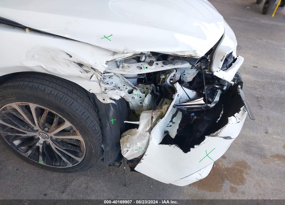 2019 TOYOTA CAMRY SE VIN: 4T1B11HK2KU743610