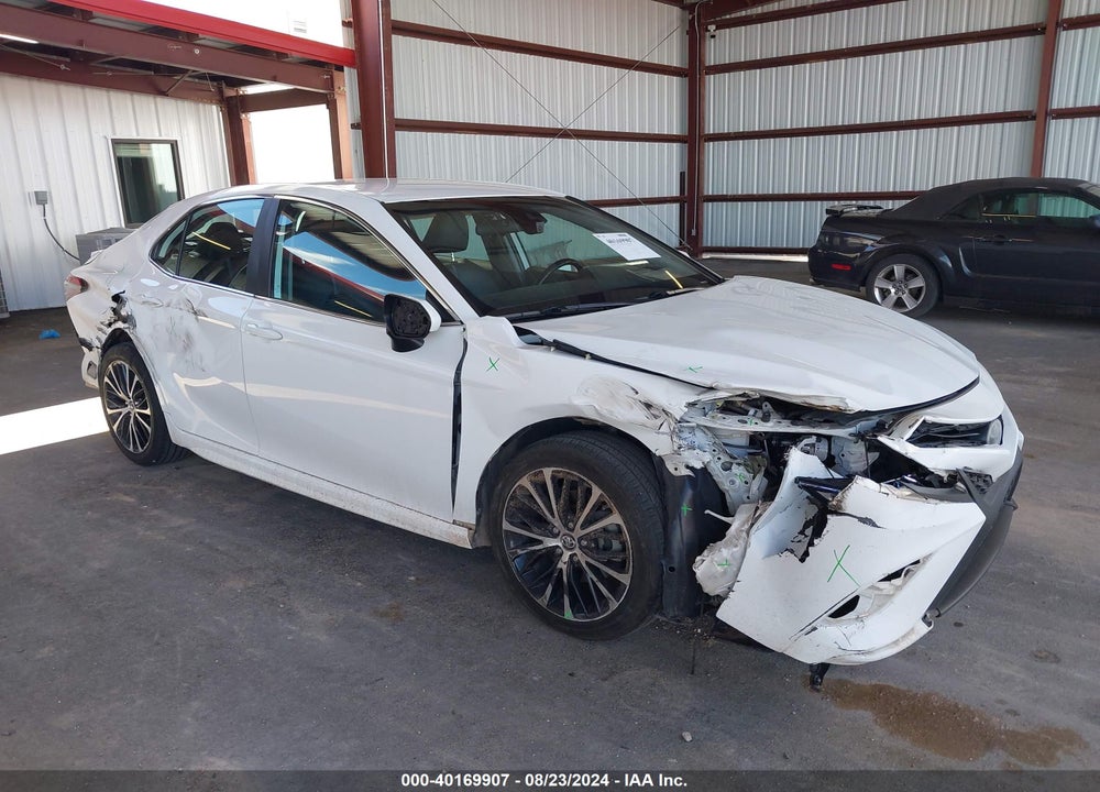 2019 TOYOTA CAMRY SE VIN: 4T1B11HK2KU743610