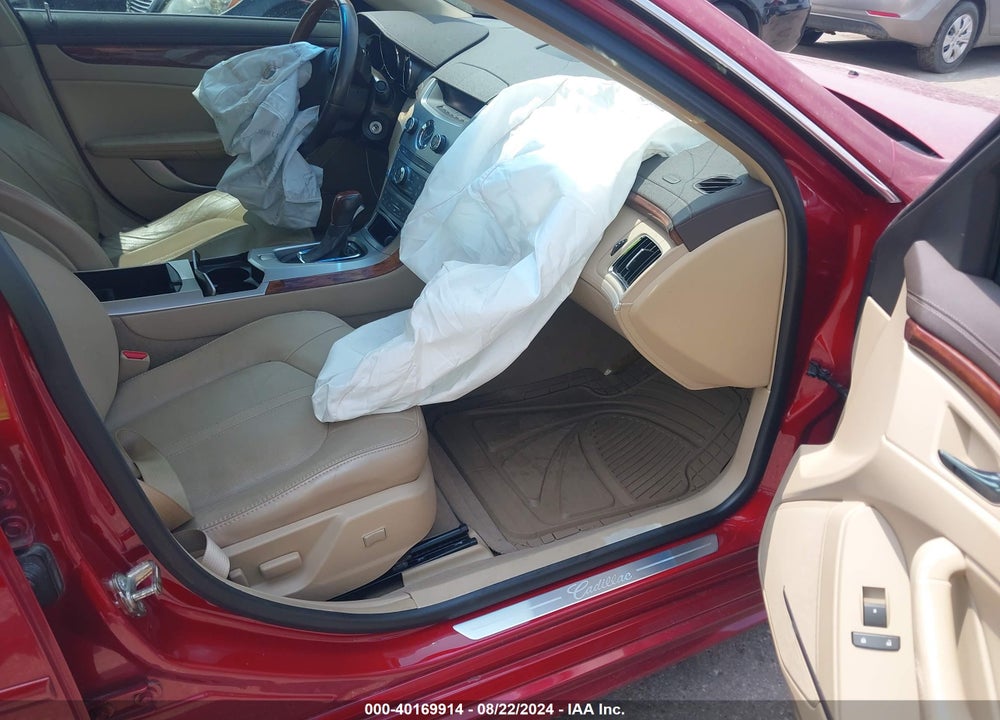2010 CADILLAC CTS LUXURY VIN: 1G6DE5EG0A0132136