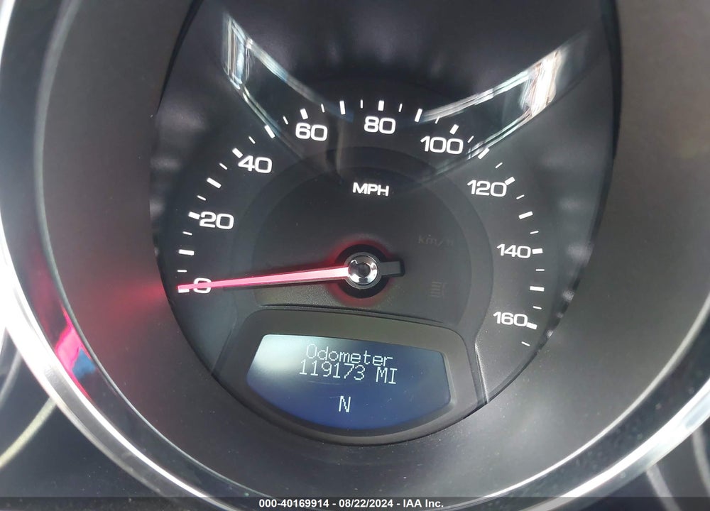 2010 CADILLAC CTS LUXURY VIN: 1G6DE5EG0A0132136