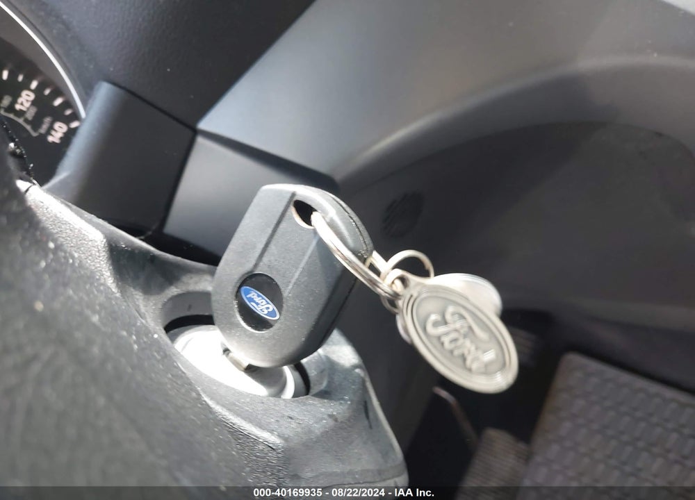 2018 FORD ESCAPE S VIN: 1FMCU0F70JUC39429