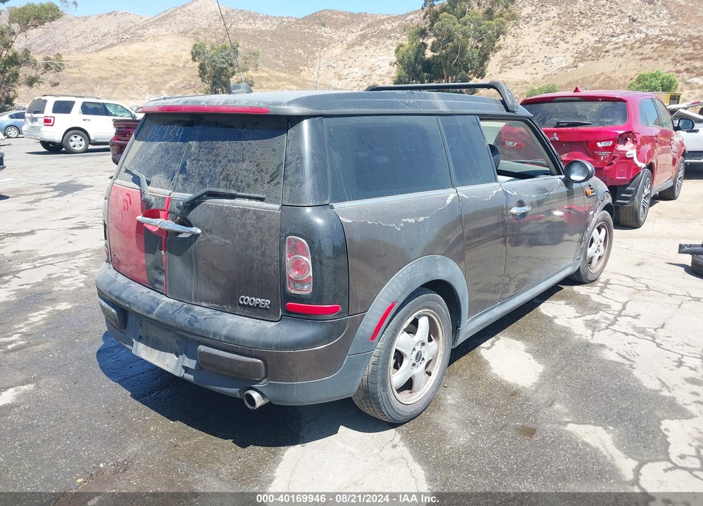 2011 MINI COOPER CLUBMAN VIN: WMWZF3C54BT187644
