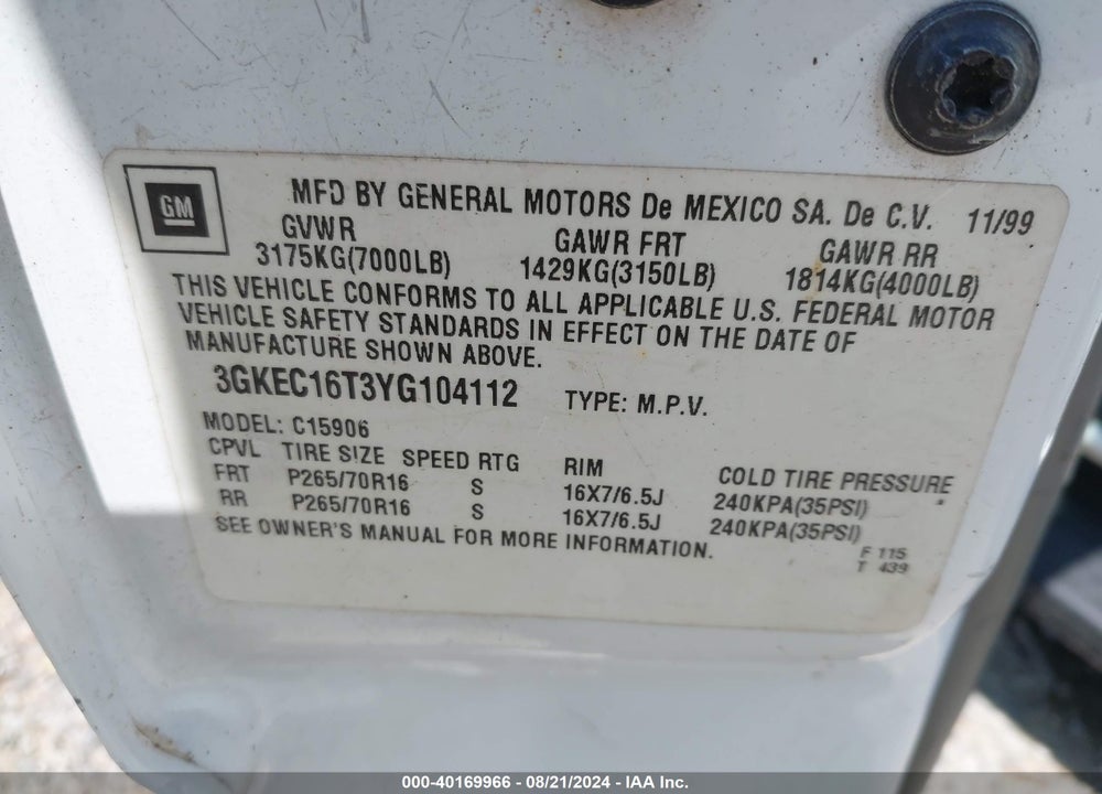 2000 GMC YUKON XL 1500 SLE VIN: 3GKEC16T3YG104112