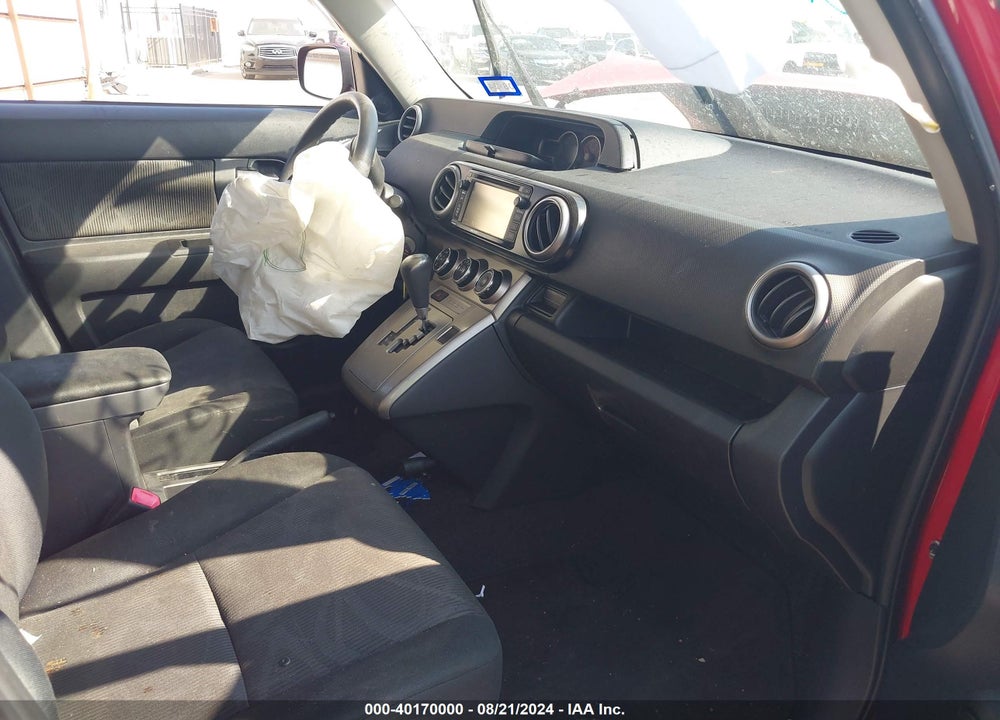 2015 SCION XB VIN: JTLZE4FEXFJ082555