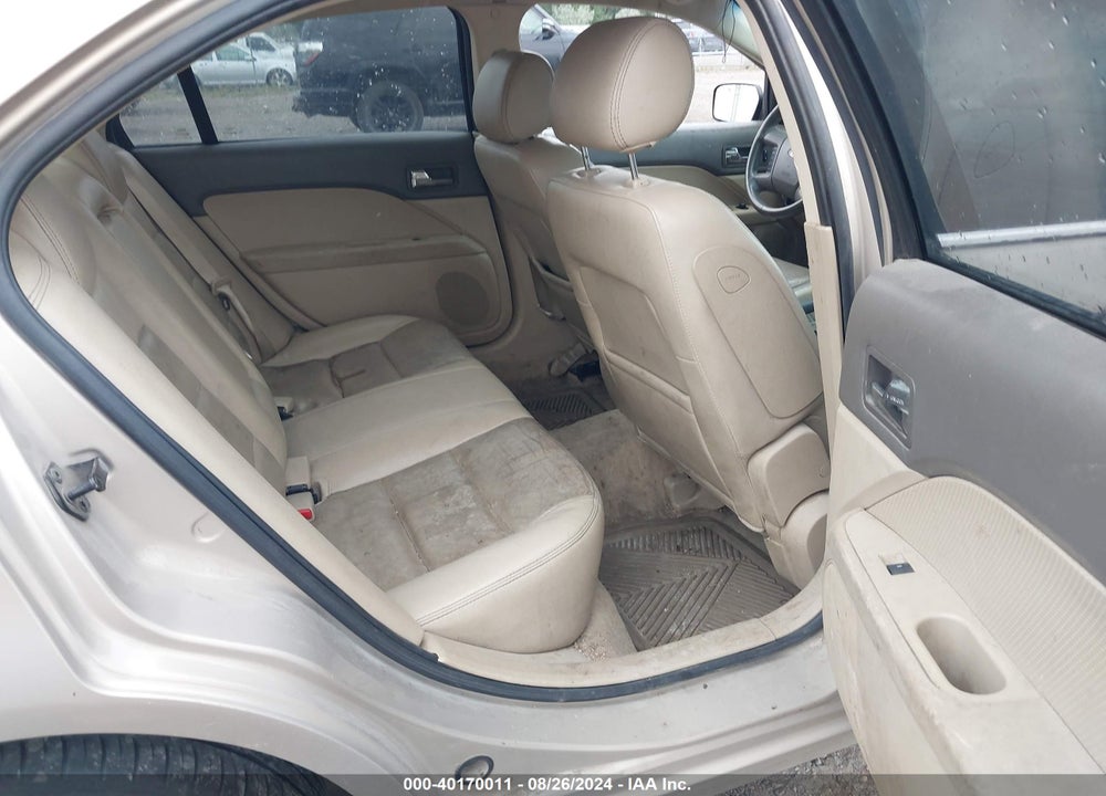2008 FORD FUSION VIN: 3FAHP021X8R158870