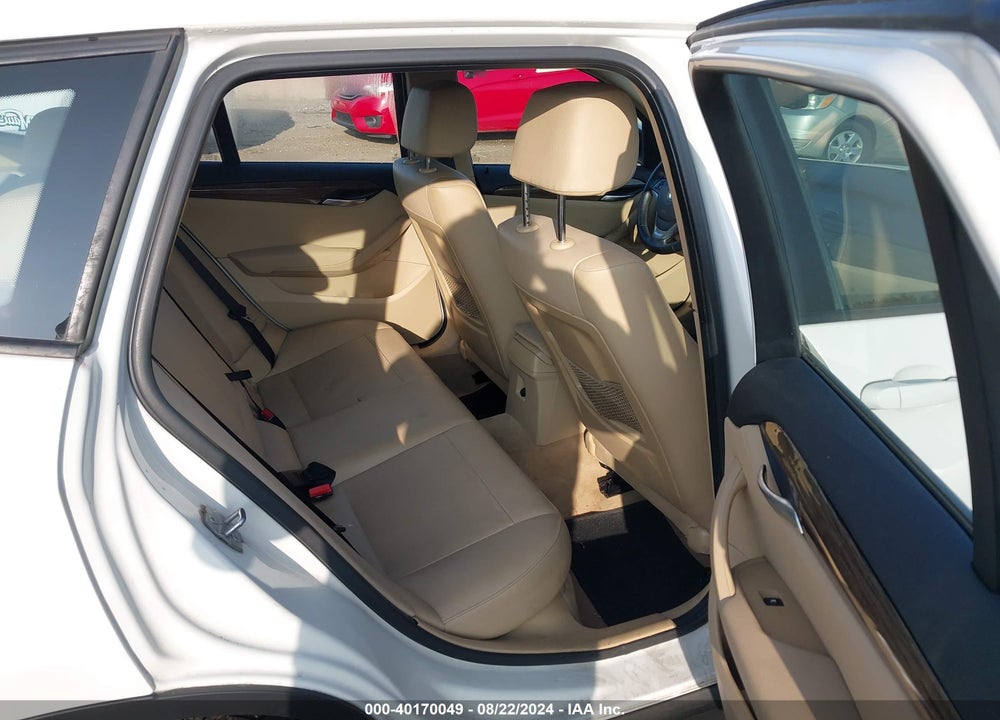 2013 BMW X1 XDRIVE28I VIN: WBAVL1C50DVR85898