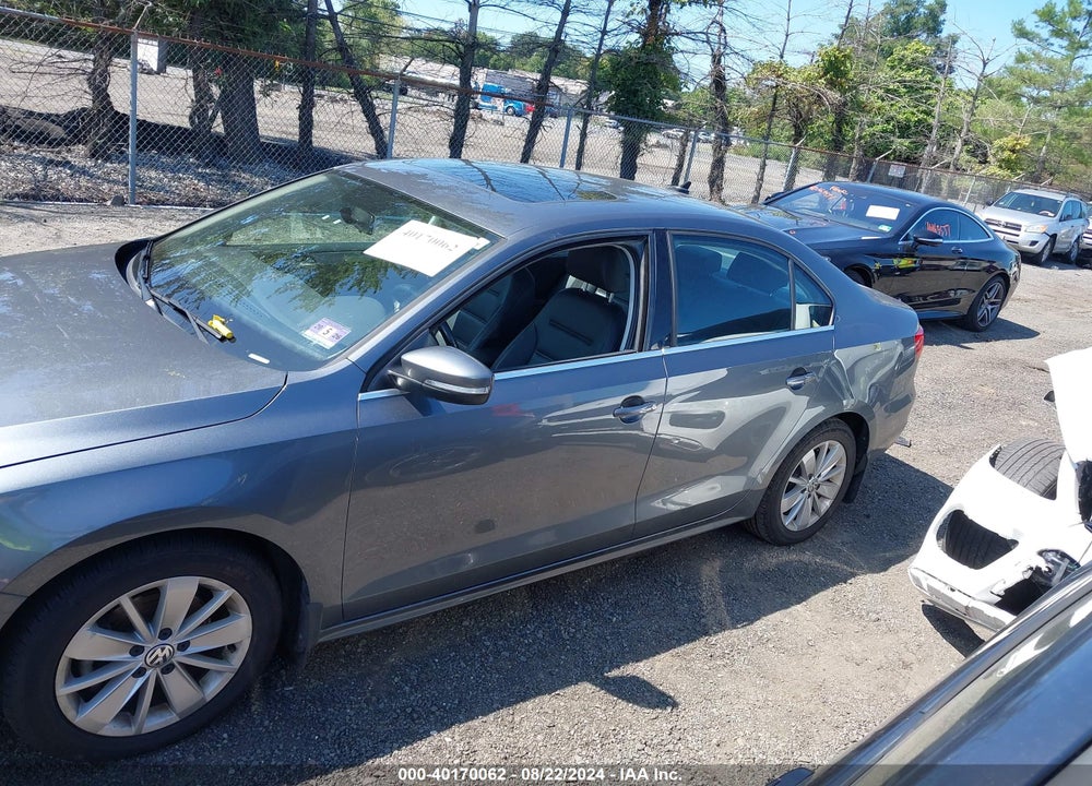 2015 VOLKSWAGEN JETTA 1.8T SE VIN: 3VWD17AJ3FM339739
