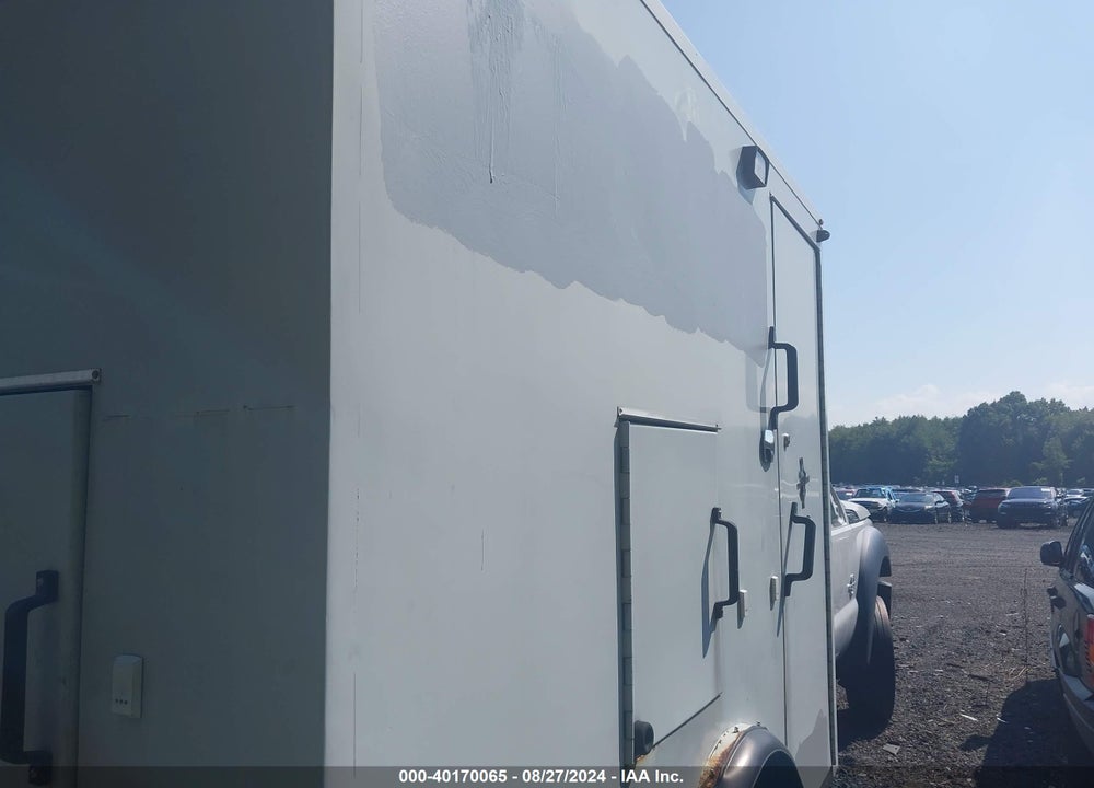 2016 FORD F-550 CHASSIS XL VIN: 1FDAF5GT6GEB98172