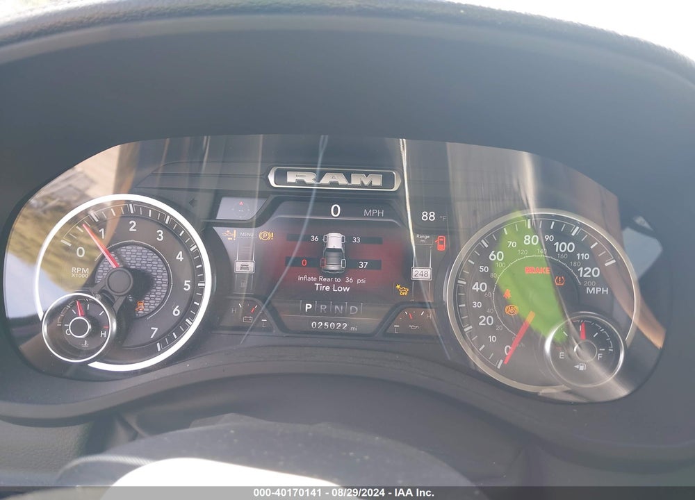 2022 RAM 1500 LAIE  4X4 5'7 BOX VIN: 1C6SRFJT4NN401269