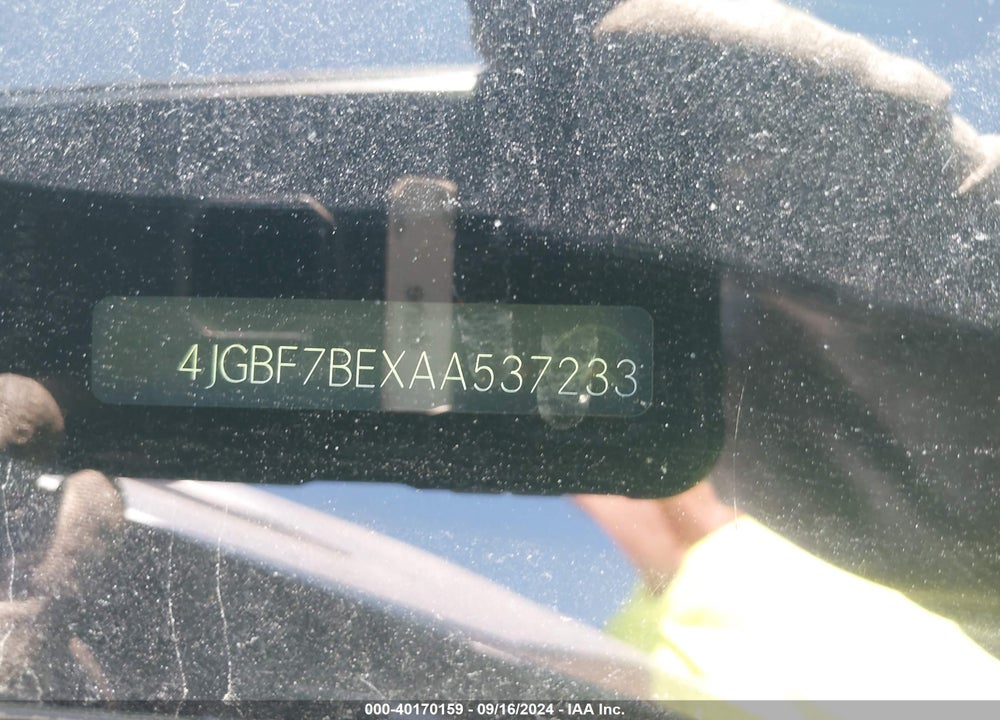 2010 MERCEDES-BENZ GL 450 4MATIC VIN: 4JGBF7BEXAA537233