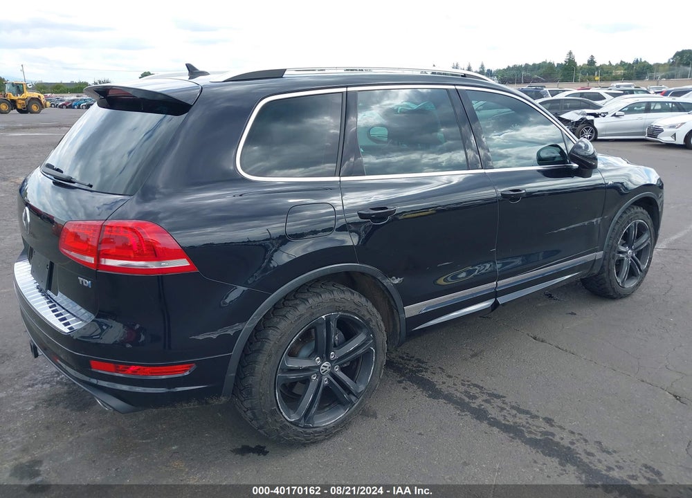 2014 VOLKSWAGEN TOUAREG TDI R-LINE VIN: WVGDP9BP9ED001400