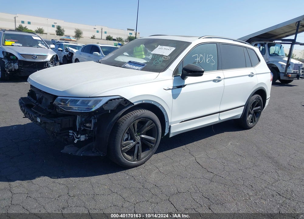 2024 VOLKSWAGEN TIGUAN 2.0T SE R-LINE BLACK VIN: 3VVCB7AXXRM101196