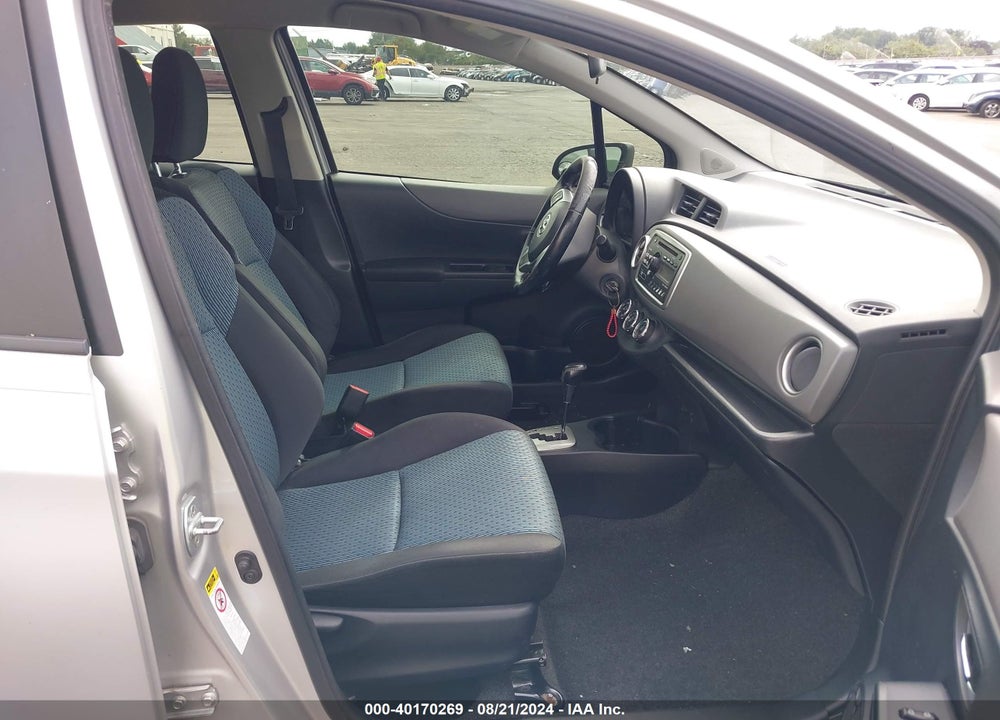 2013 TOYOTA YARIS SE VIN: JTDKTUD33DD563294