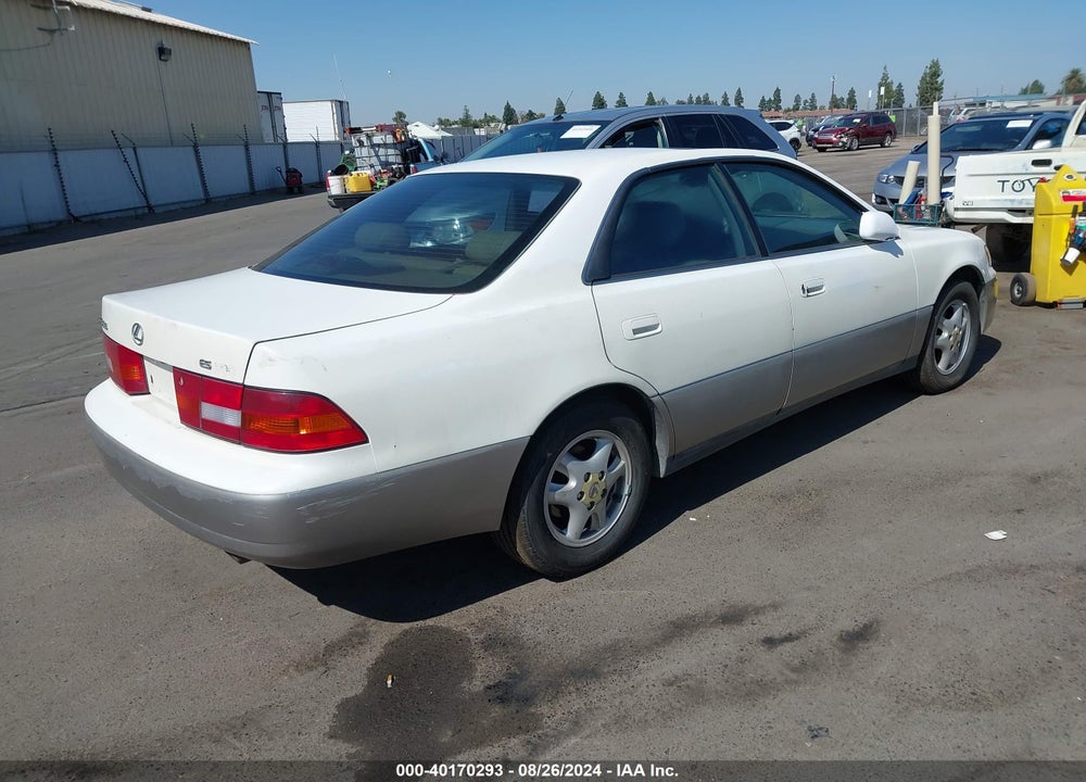 1997 LEXUS ES 300 VIN: JT8BF22G5V0033997