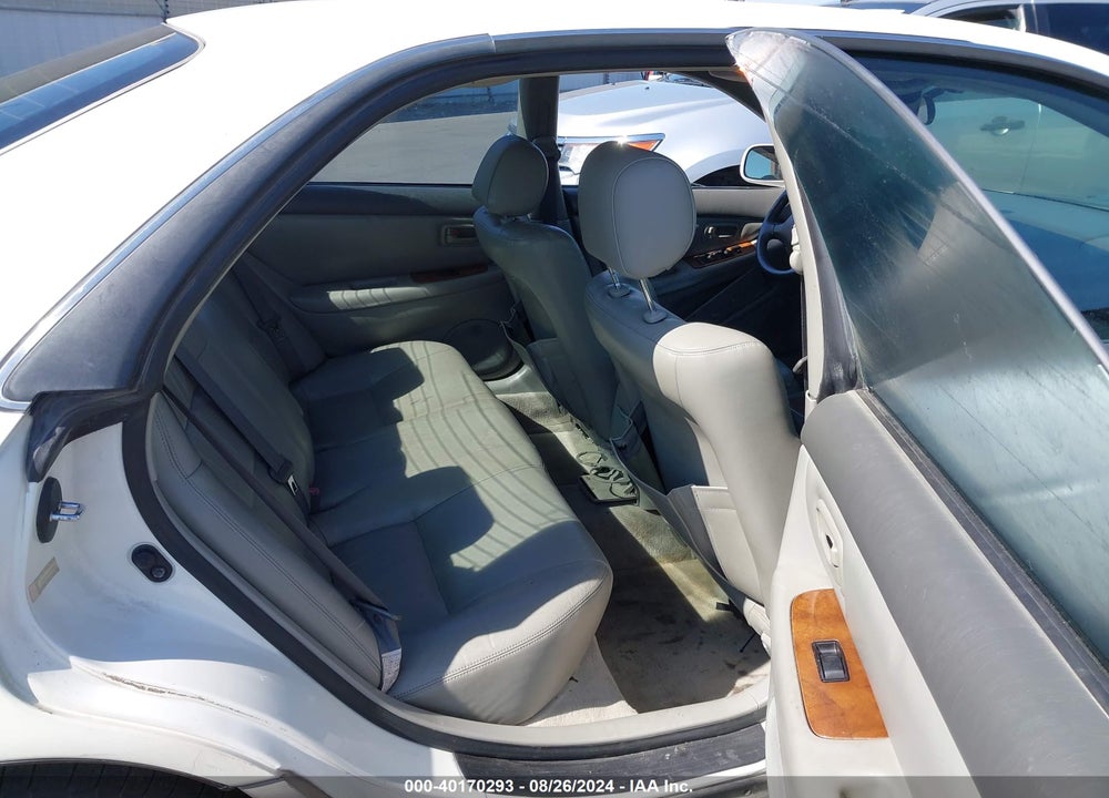 1997 LEXUS ES 300 VIN: JT8BF22G5V0033997