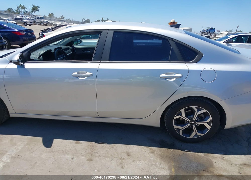 2019 KIA FORTE LXS VIN: 3KPF24AD6KE065796