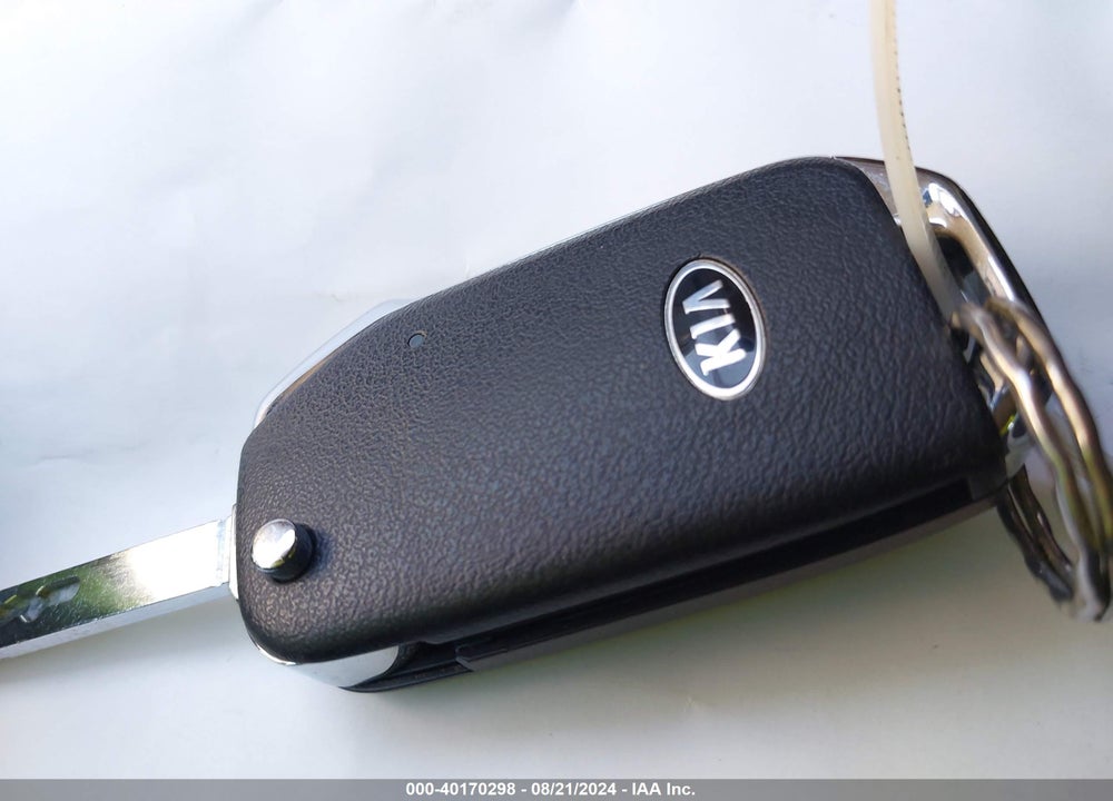 2019 KIA FORTE LXS VIN: 3KPF24AD6KE065796
